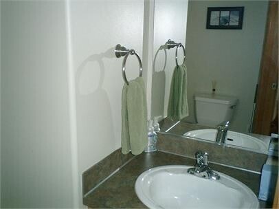 Building Photo - Classy 2 Bedroom 2.5 Bathroom Condo with Garage and Multiple Balconies! Pets Negotiable!