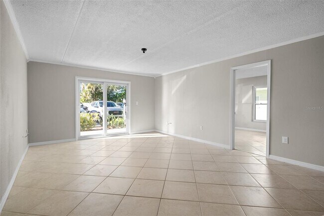 Building Photo - 464 N Paula Dr