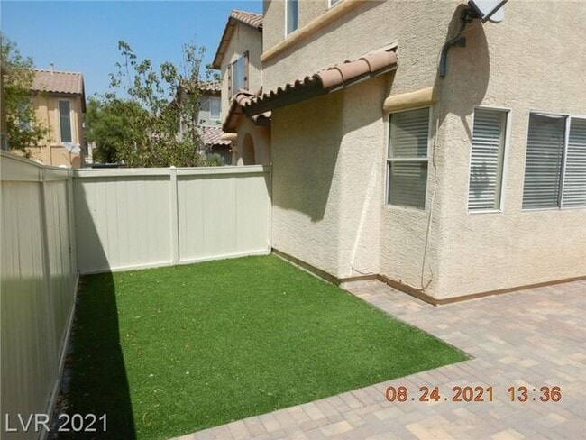 Building Photo - COMING SOON!! - FANTASTIC SW HOME ON CUL-D...