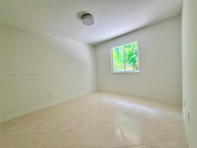 Building Photo - 9425 NW 47th Terrace