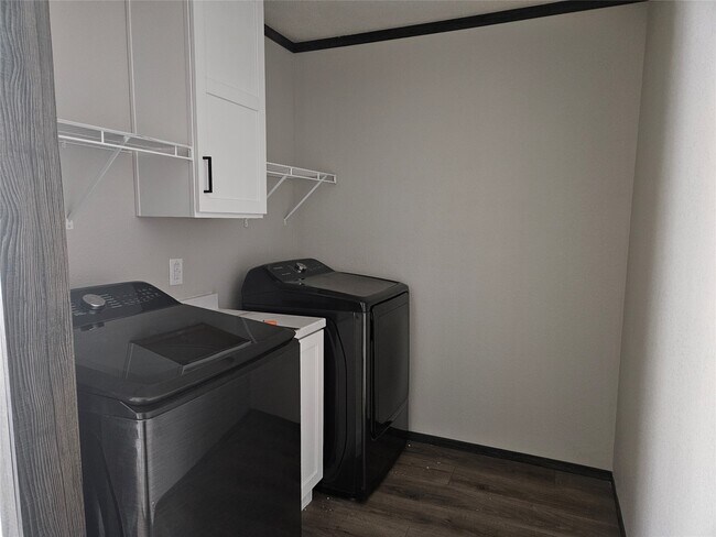 Building Photo - 16854 W Forrestal