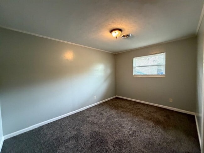 Building Photo - 107 Jackson St NW