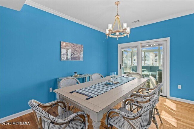 Building Photo - 297 Bayview Ave