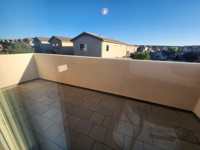 Building Photo - Amazing 3 bedroom on Westside! Coors/Ladera. Close to Petroglyphs, I-40.