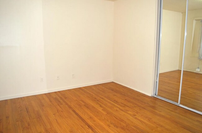 Building Photo - 8850 Orville St