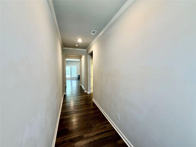 Building Photo - 5888 Screech Owl Dr