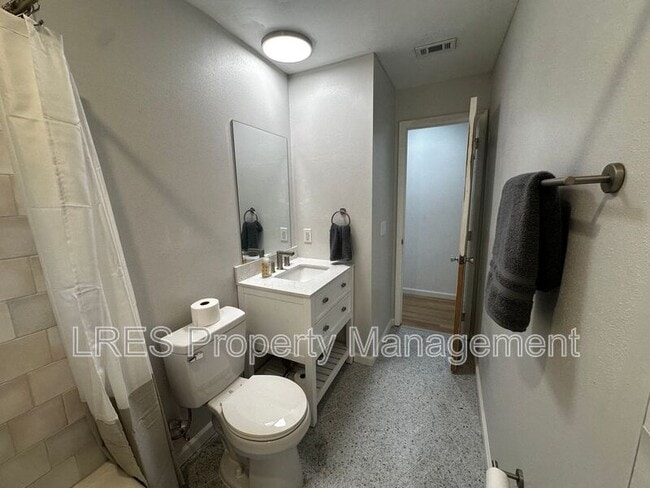 Building Photo - 10647 Deergrass Ln