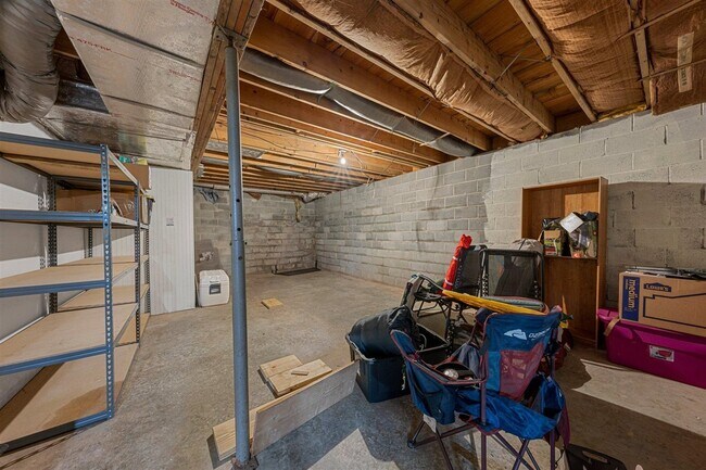 Building Photo - 5277 Bristow Rd