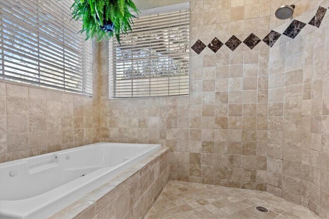 Building Photo - 8312 Jancy Dr