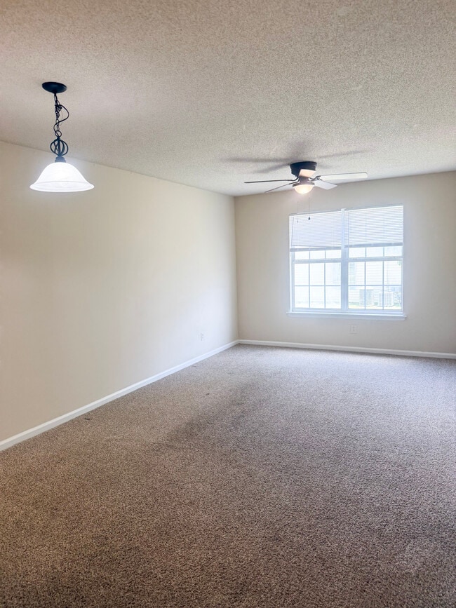 Building Photo - 222 Lanier Dr