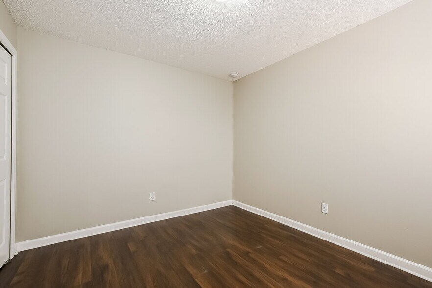 Building Photo - 1409 Bridlebrook Dr