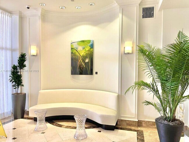 Building Photo - 7330 Ocean Terrace