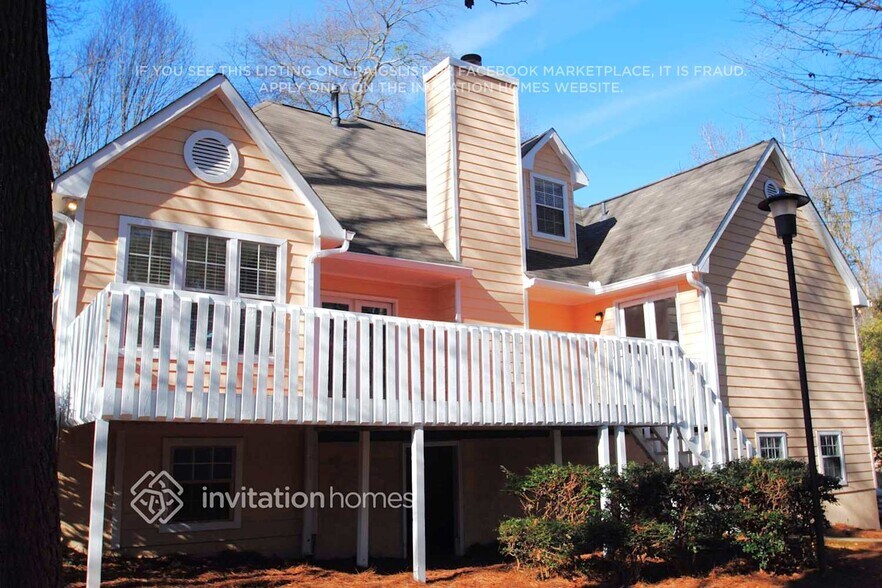 Building Photo - 740 Greenwood Ln SW