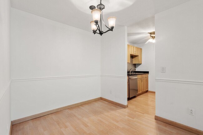 Building Photo - 47 Will Dr