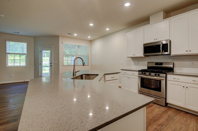 Building Photo - 14061 Castle Nook Dr