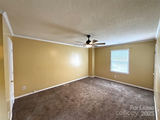 Building Photo - 9125 Winter Moss Ct