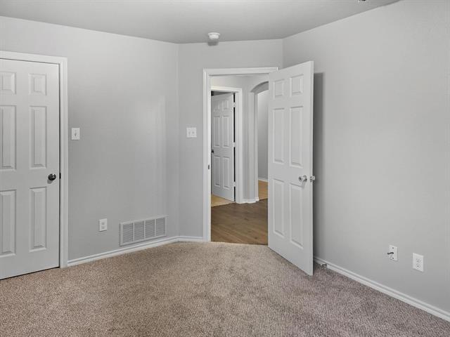 Building Photo - 2820 Stonewall Ln