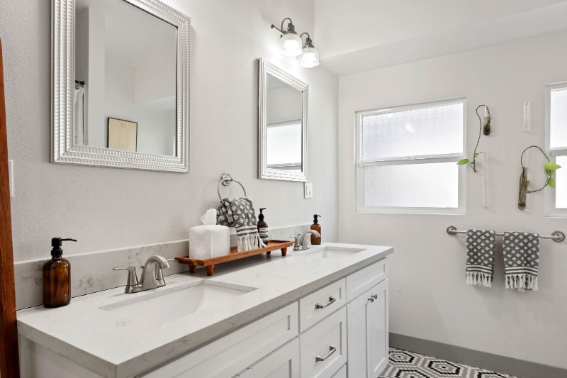 Building Photo - 3878 S Harvard Blvd