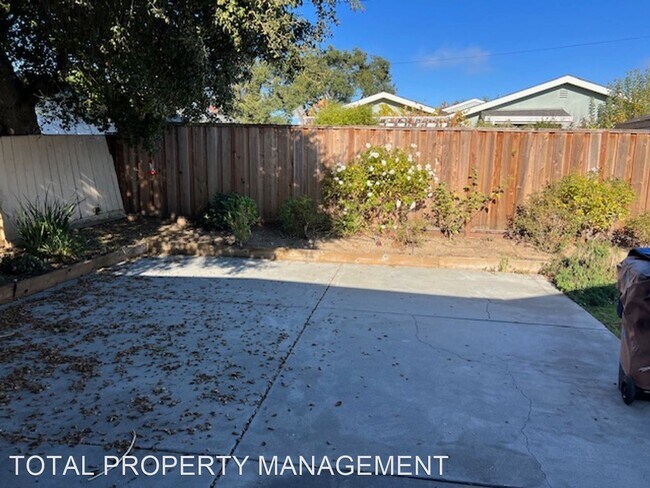 Building Photo - 3 br, 2 bath House - 6247 RAINBOW DR