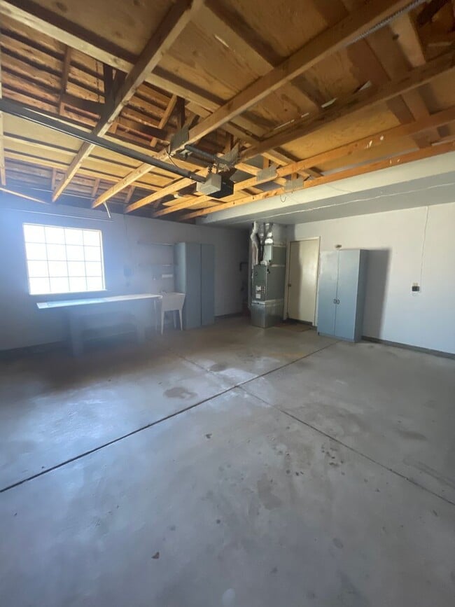 Building Photo - 6822 Paseo Del Sol Way