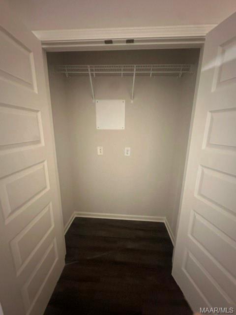 Building Photo - 444 Country Club Dr