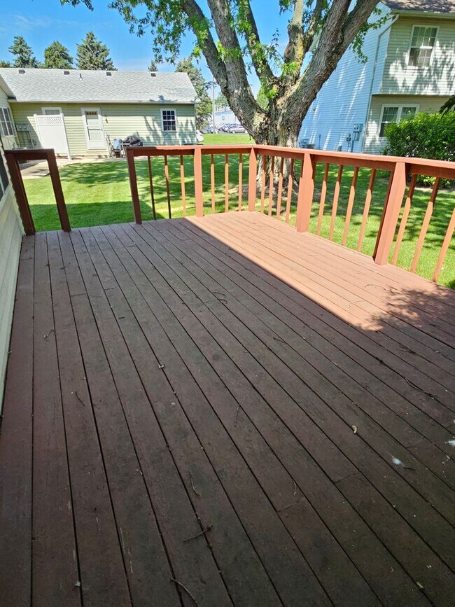 Building Photo - Two Bedroom Condo