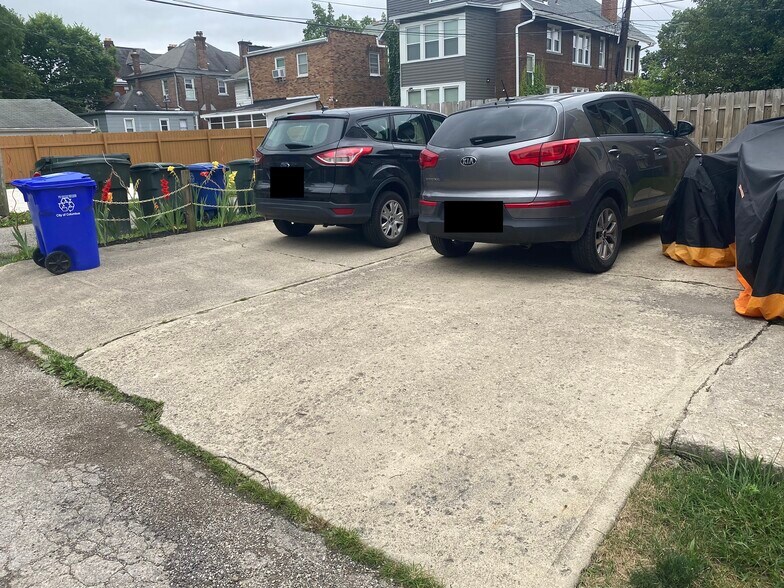 Carport (Two-spaces) - 1617 Richmond Ave