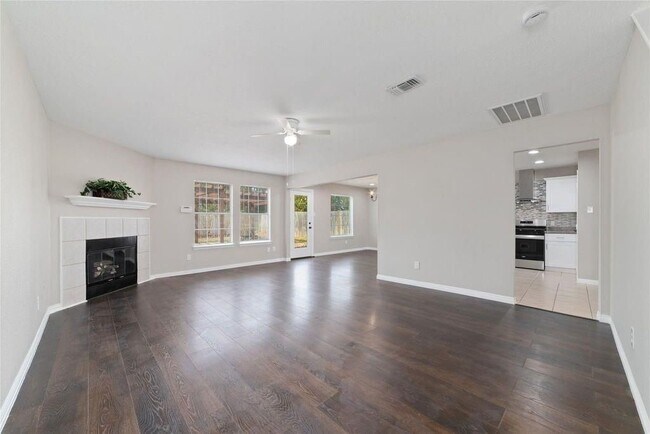 Building Photo - 4007 Starbridge Pointe Ln