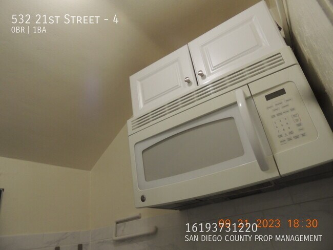 Building Photo - 532 21st St