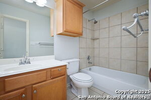 Building Photo - 1414 Camden Cove