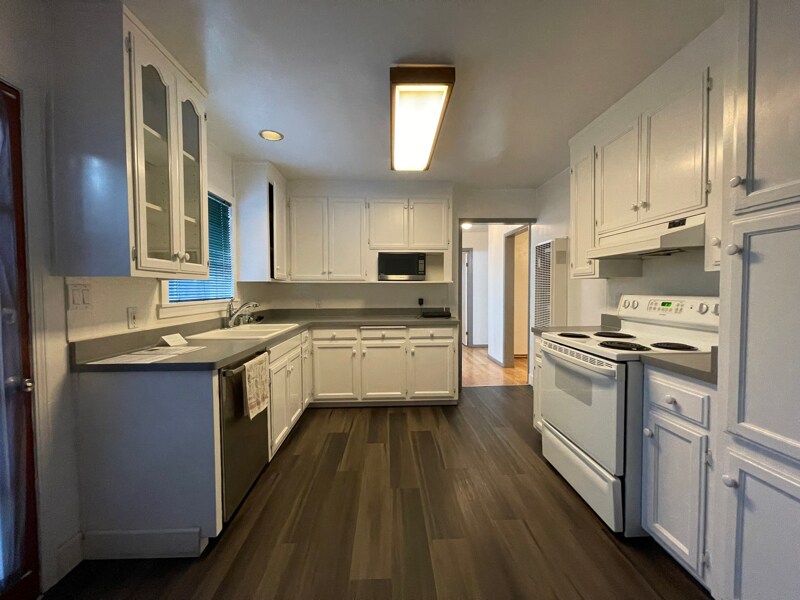 Building Photo - 1775 141st Ave