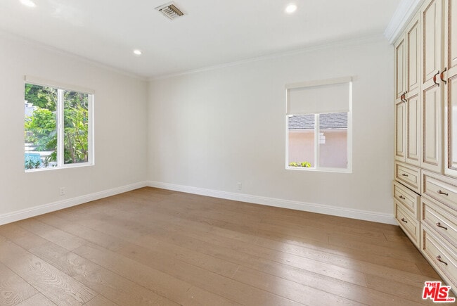 Building Photo - 1532 Glendon Ave