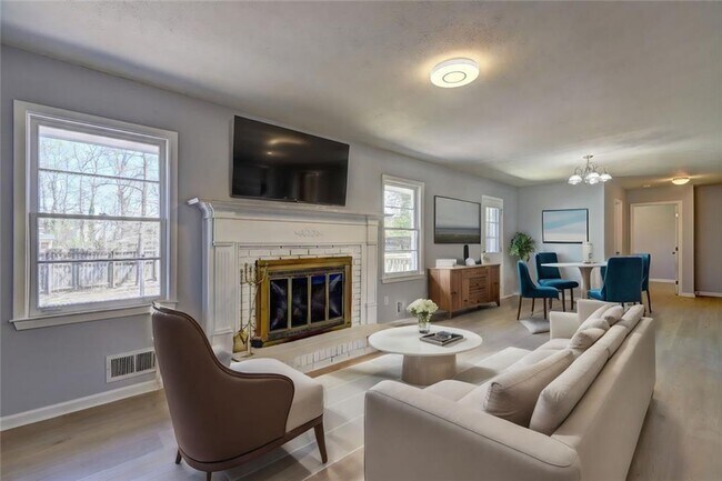 Building Photo - 469 Dogwood Dr NW