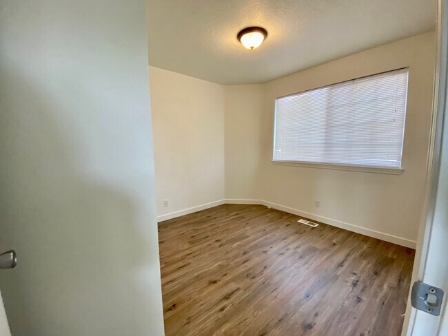 Building Photo - 11619 W Gabrielle Ct