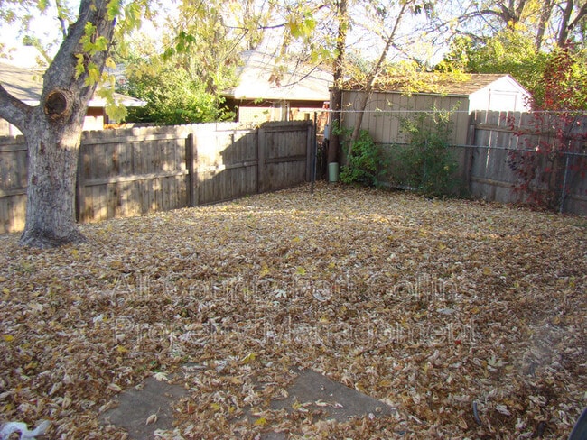 Building Photo - 1108 Baker St