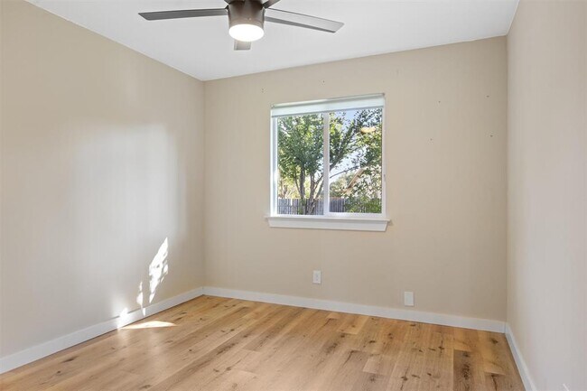 Building Photo - 7718 Croftwood Dr