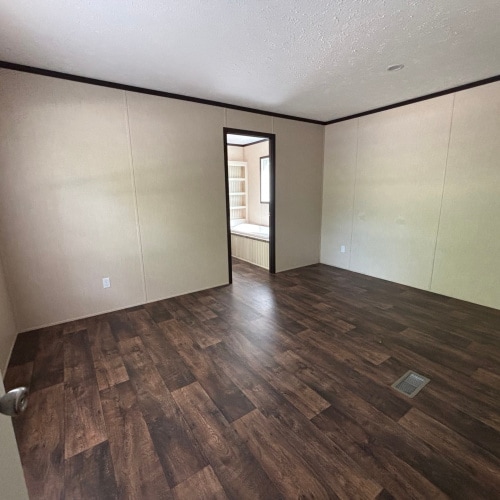 Building Photo - 121 Evans Ave