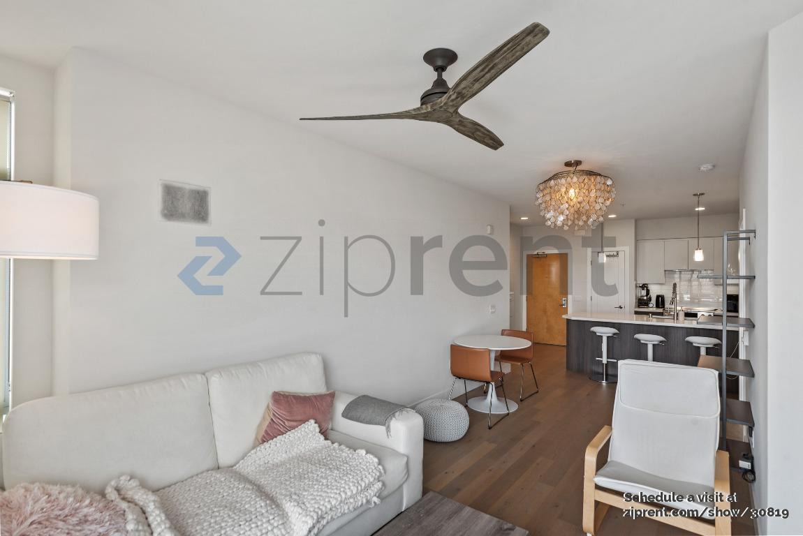 Building Photo - 901 Jefferson St