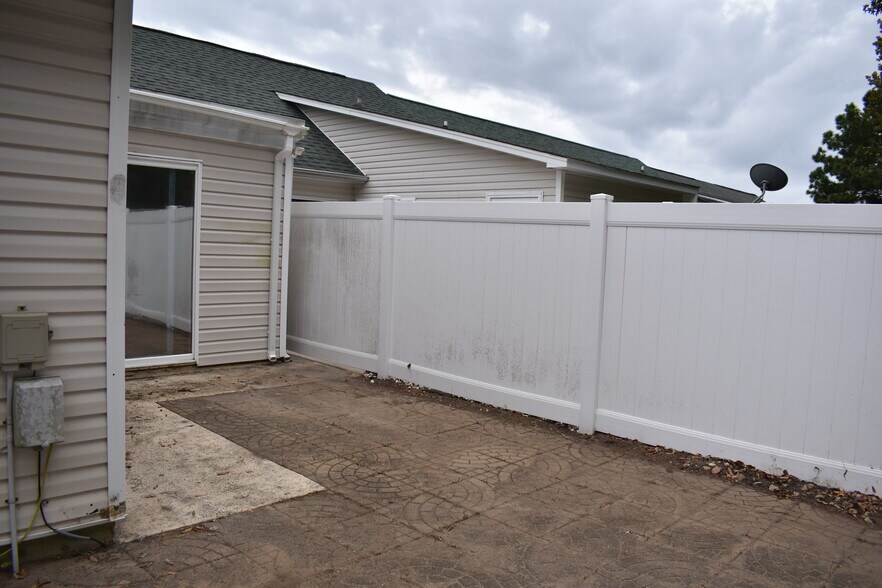 Building Photo - 1511 Willoughby Pk Ct