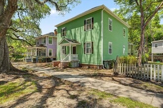Building Photo - Completely redone 1 bedroom - move in special
