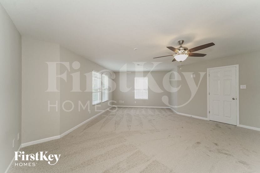 Building Photo - 1431 Waterlily Lane