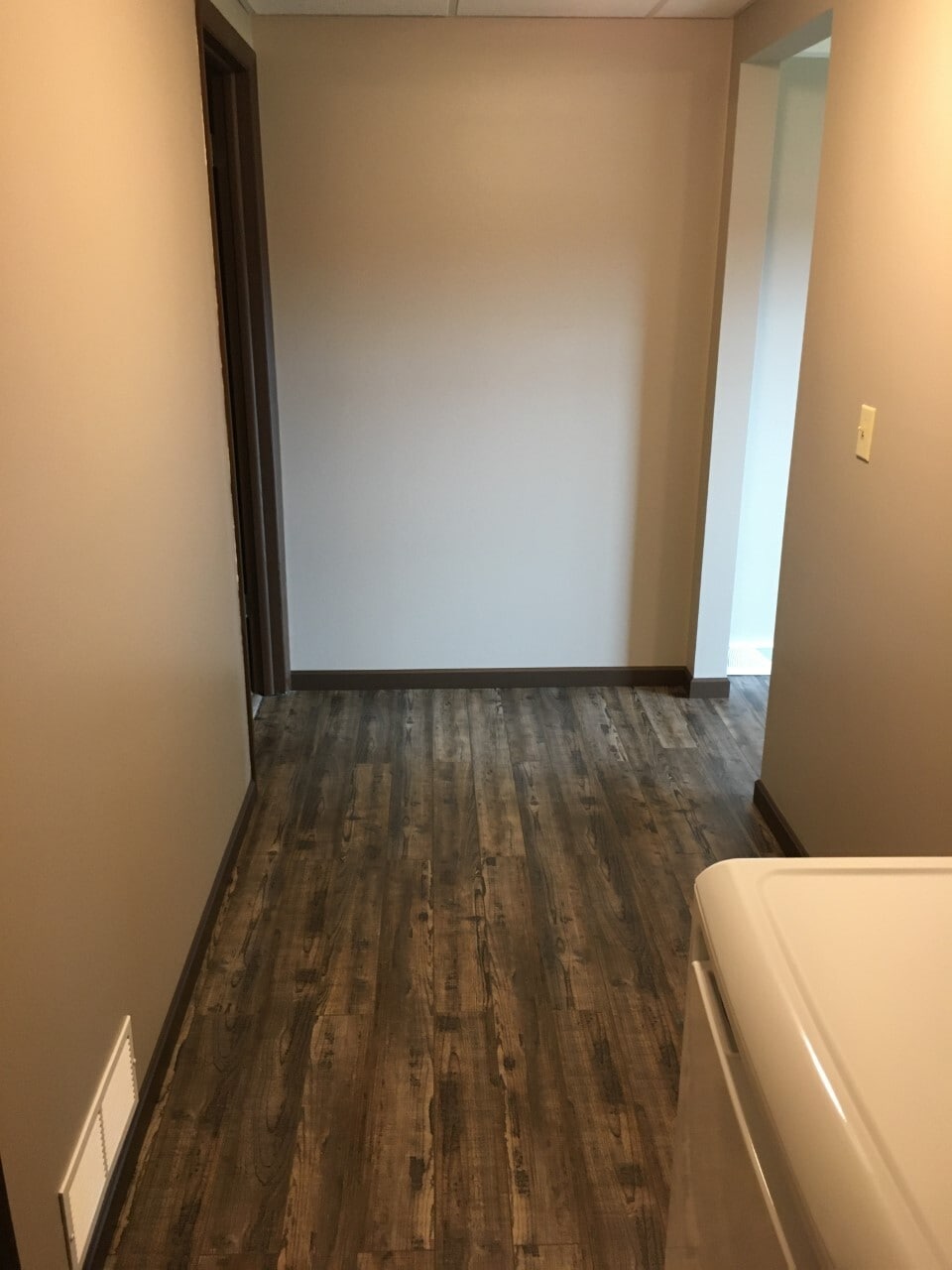 Laundry hall - 7421 Sharon-Mercer Rd