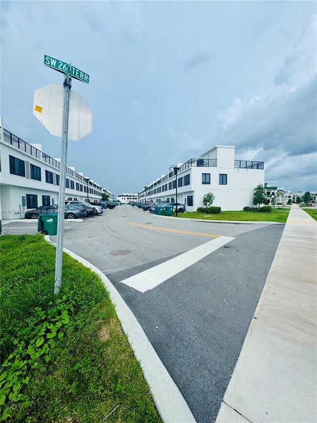 Building Photo - 26128 SW 146th Ct