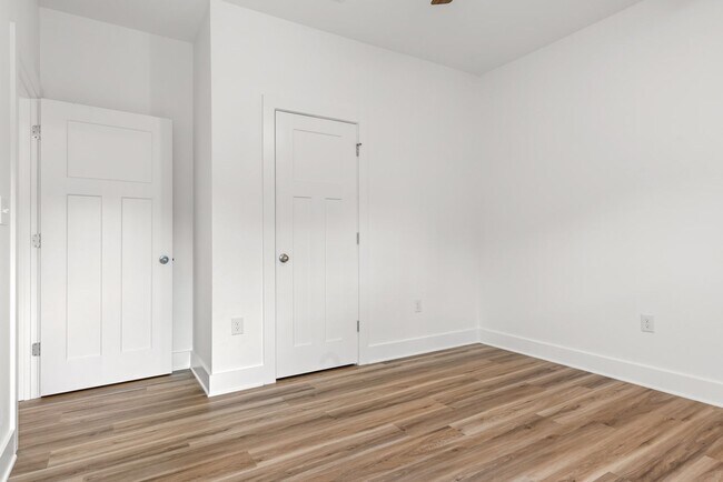 Building Photo - Spacious 3-Bedroom Home W/Office