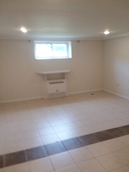 Building Photo - 822 Kingsland Ln