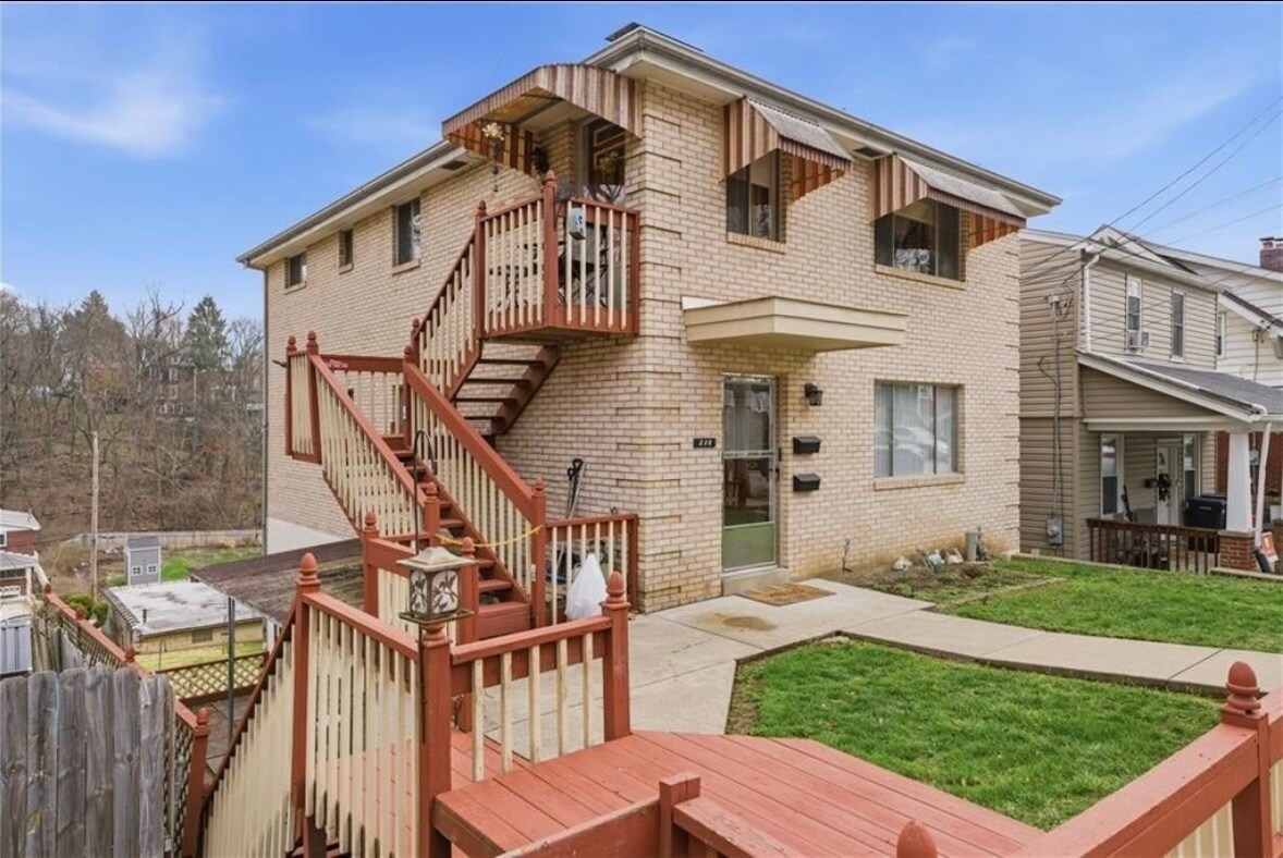 Building Photo - 226 Frankfort Ave