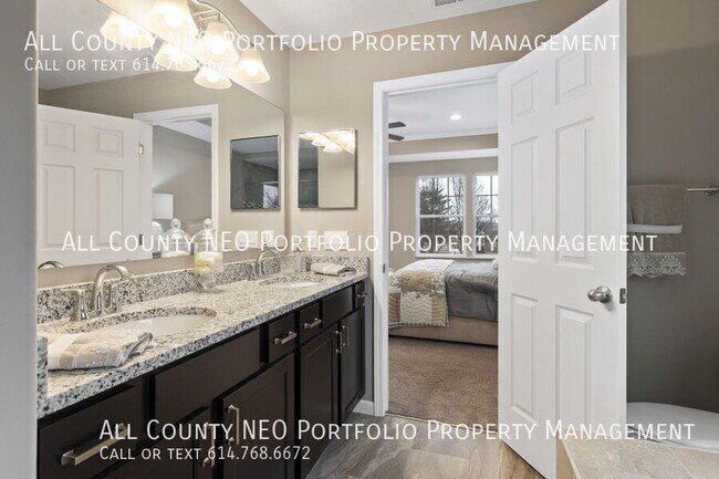 Building Photo - 1481 Channel Pl