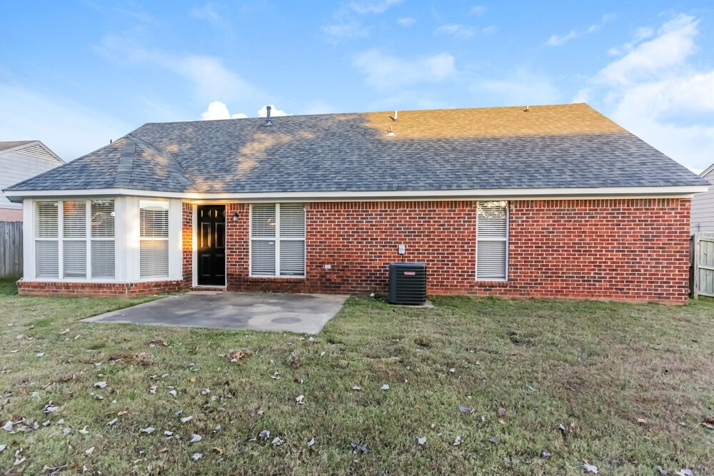 Building Photo - 9163 Bentley Woods Dr