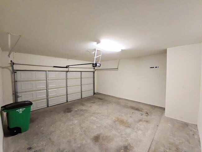 Building Photo - 16626 Cliff Vale Ct