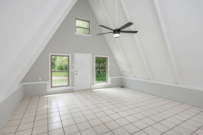 Building Photo - 1696 Johnson Rd